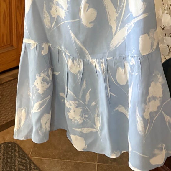 Reformation Arta Strapless Dress, size 6 - Picture 9 of 9